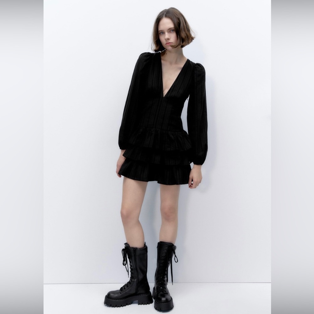 NWT Zara Textured Short Dress